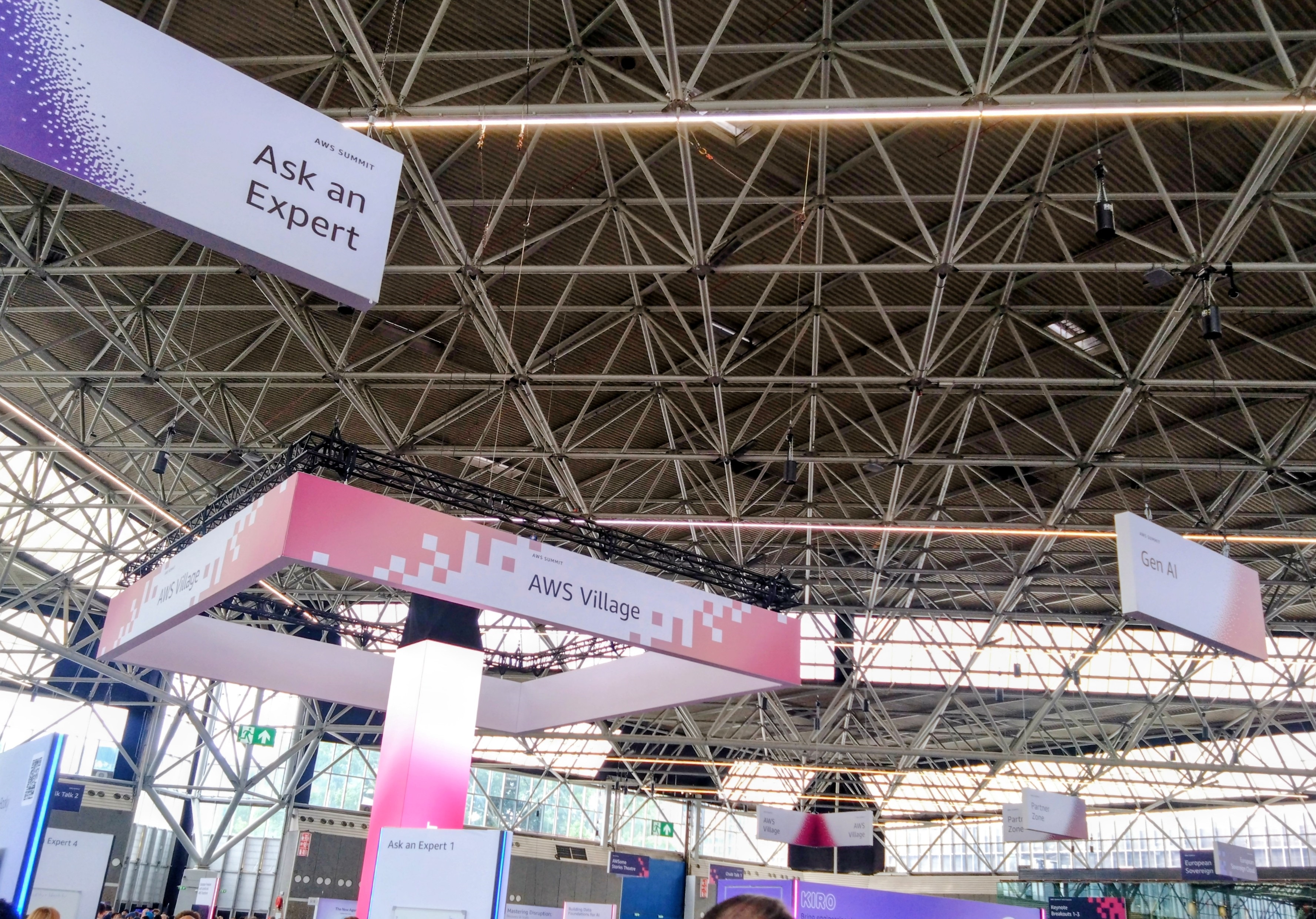 photo of expert booth